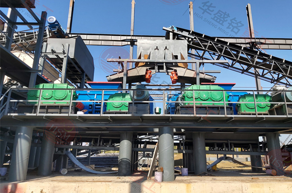 2 1510液壓對輥制砂機廠家