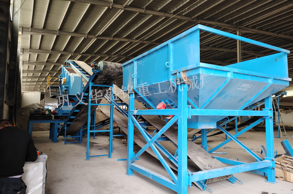 山東濟南銑刨料破碎篩分設備安裝現(xiàn)場